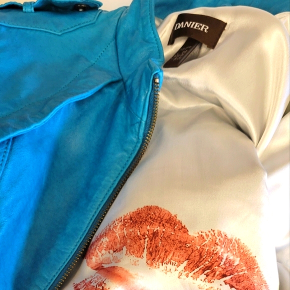 Meet your Posher, Sam - Picture 14 of 15